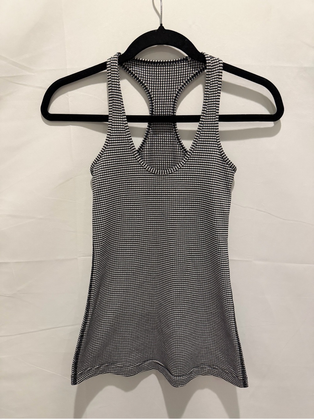 Lululemon gingham Black & White cool Racerback Tank Top size 2.summer,athletic
